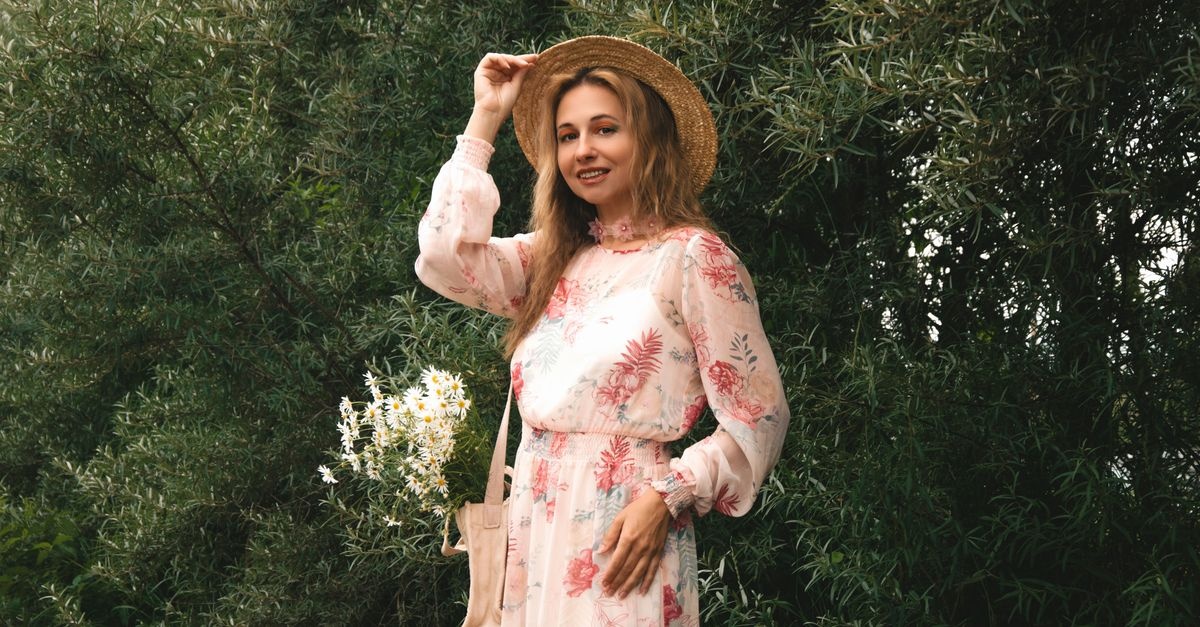 Vom Sommerhit zum Herbst-Look: So stylst du dein Sommerkleid warm & modern