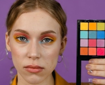 Kühle Nuancen, warmer Typ: So findest du die perfekten Farben für deinen Glow
