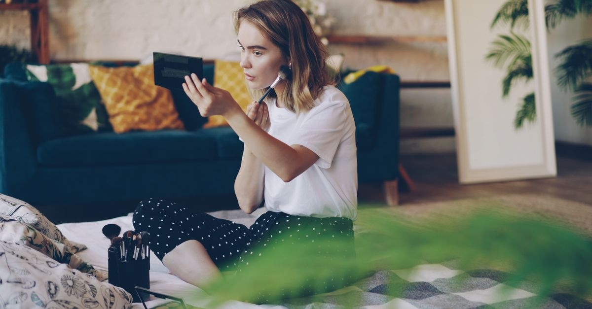 Perfekt geschminkt bei jedem Licht: So findest du die ideale Beleuchtung für dein Make-up